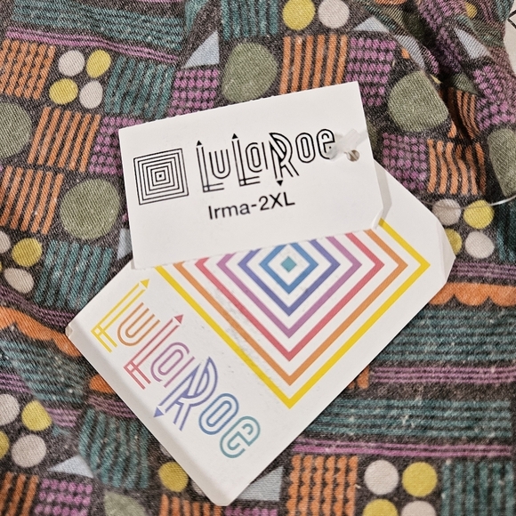 Lularoe Irma-2XL T Shirt, Ultra Soft, Multi Color Pattern - Picture 5 of 8